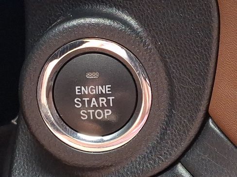 Used 2022 Subaru Outback Touring AWD/4WD image 29