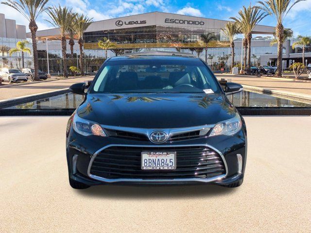 Used 2018 Toyota Avalon XLE Premium w/ All Weather Liner Package FWD image 2