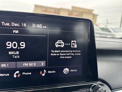 Used 2023 Kia Forte LXS image 18