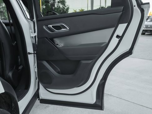 Used 2023 Land Rover Range Rover Velar R-Dynamic S image 35