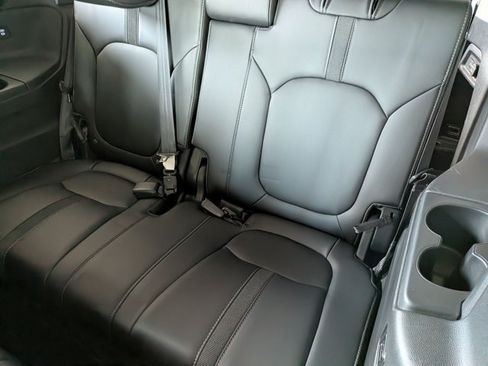 Certified 2024 Honda Pilot Touring image 20