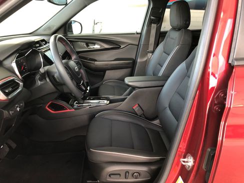 Used 2023 Chevrolet TrailBlazer RS w/ Sun and Liftgate Package image 20