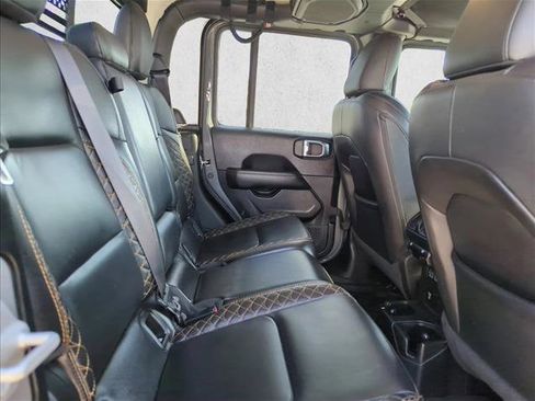 Used 2022 Jeep Gladiator Overland AWD/4WD image 21