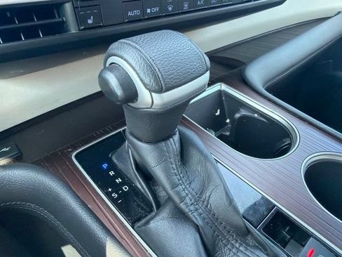 Used 2021 Toyota Sienna XLE FWD image 39