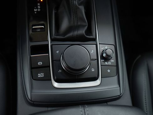 Used 2023 Cadillac XT4 Sport image 25