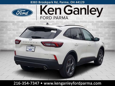 New 2026 Ford Escape ST-Line w/ Cold Weather Package AWD/4WD image 5