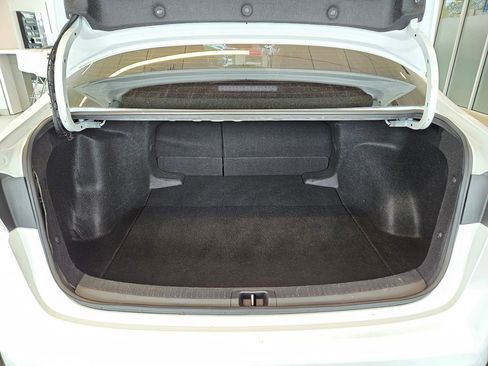 Used 2024 Toyota Corolla LE FWD image 30