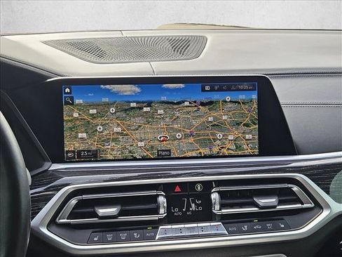Used 2022 BMW X7 M50i AWD/4WD image 25