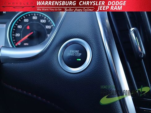 Used 2024 Chevrolet Traverse RS image 30