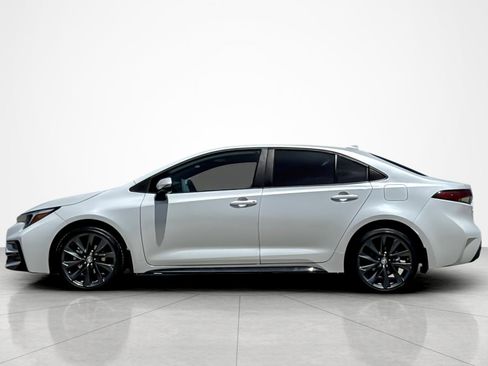 Certified 2025 Toyota Corolla XSE FWD image 2