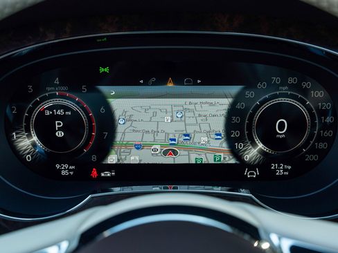 Certified 2025 Bentley Bentayga image 14