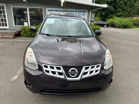 Used 2011 Nissan Rogue SV w/ SL Pkg FWD image 2