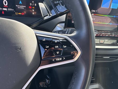 Certified 2021 Volkswagen ID.4 Pro S image 17