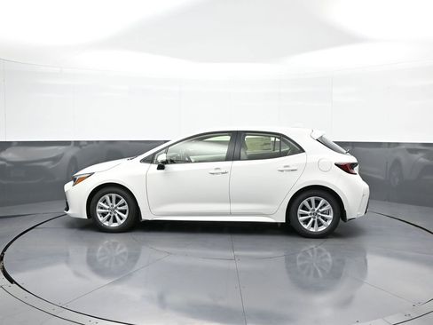 New 2025 Toyota Corolla SE image 9