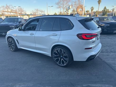 Used 2022 BMW X5 xDrive45e w/ M Sport Package image 5