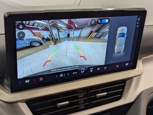 New 2026 Ford Explorer Active w/ Active Comfort Package image 32