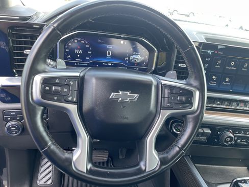 Used 2023 Chevrolet Silverado 1500 RST AWD/4WD image 10
