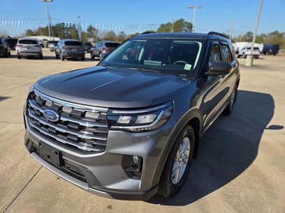 Used 2025 Ford Explorer Active w/ Active Comfort Package