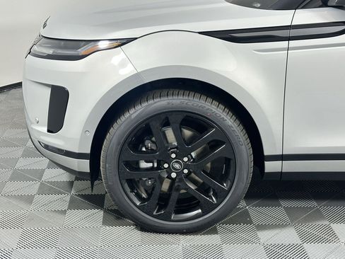 New 2026 Land Rover Range Rover Evoque S image 10