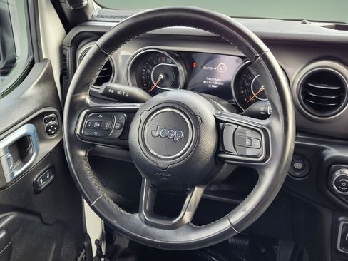 Used 2021 Jeep Gladiator Sport AWD/4WD image 12