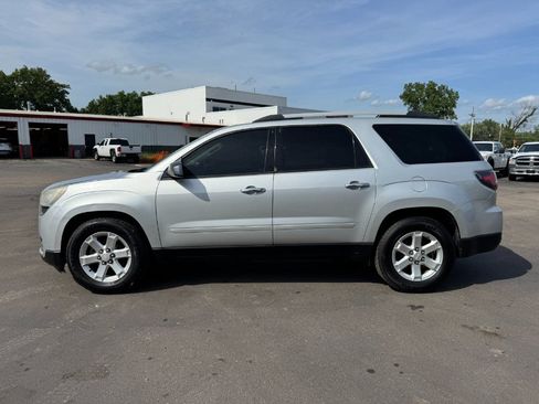 Used 2016 GMC Acadia SLE FWD image 2