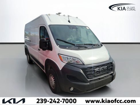 Used 2026 RAM ProMaster 2500 w/ Convenience Group FWD image 1