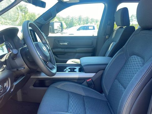 New 2026 RAM 1500 Express AWD/4WD image 13