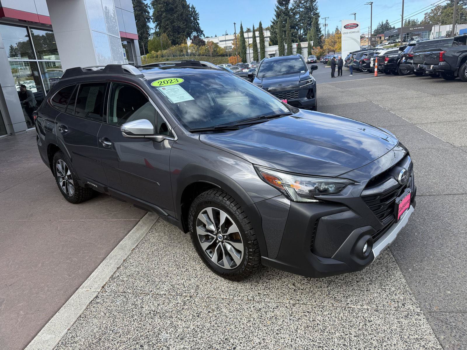 Used 2023 Subaru Outback Touring XT w/ Popular Package #2 AWD/4WD image 8