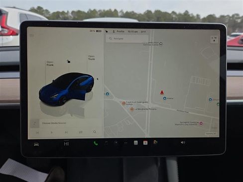 Used 2023 Tesla Model 3 Standard Range image 9