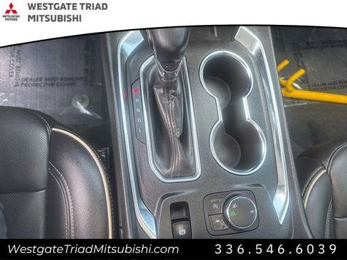 Used 2023 Chevrolet Traverse Premier w/ Redline Edition image 20