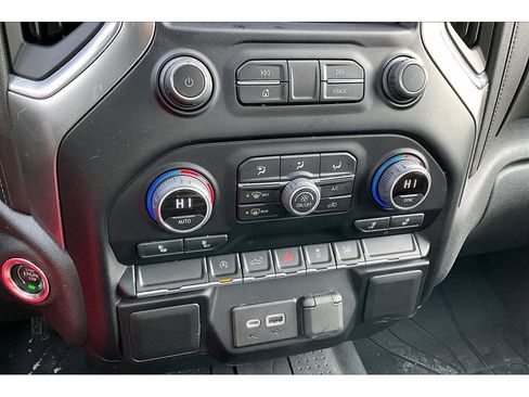 Used 2022 Chevrolet Silverado 1500 LT image 30