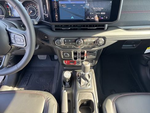 New 2026 Jeep Wrangler Unlimited Rubicon AWD/4WD image 44