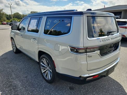 Used 2022 Jeep Grand Wagoneer Series II w/ Premium Group II image 12