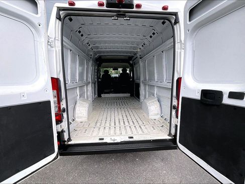 Used 2023 RAM ProMaster 3500 FWD image 7