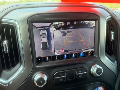 Used 2023 GMC Sierra 3500 Denali w/ Denali Ultimate Package AWD/4WD image 28
