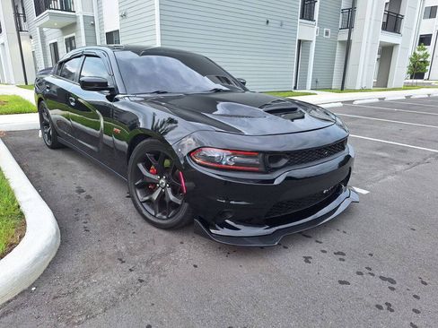 Used 2018 Dodge Charger R/T Scat Pack RWD image 5