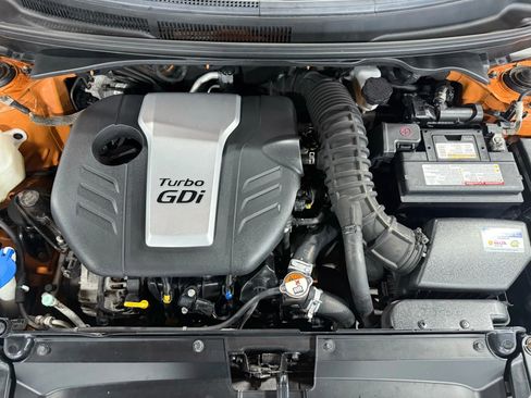 Used 2016 Hyundai Veloster Turbo image 33