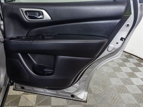 Used 2019 Nissan Pathfinder Platinum AWD/4WD image 51