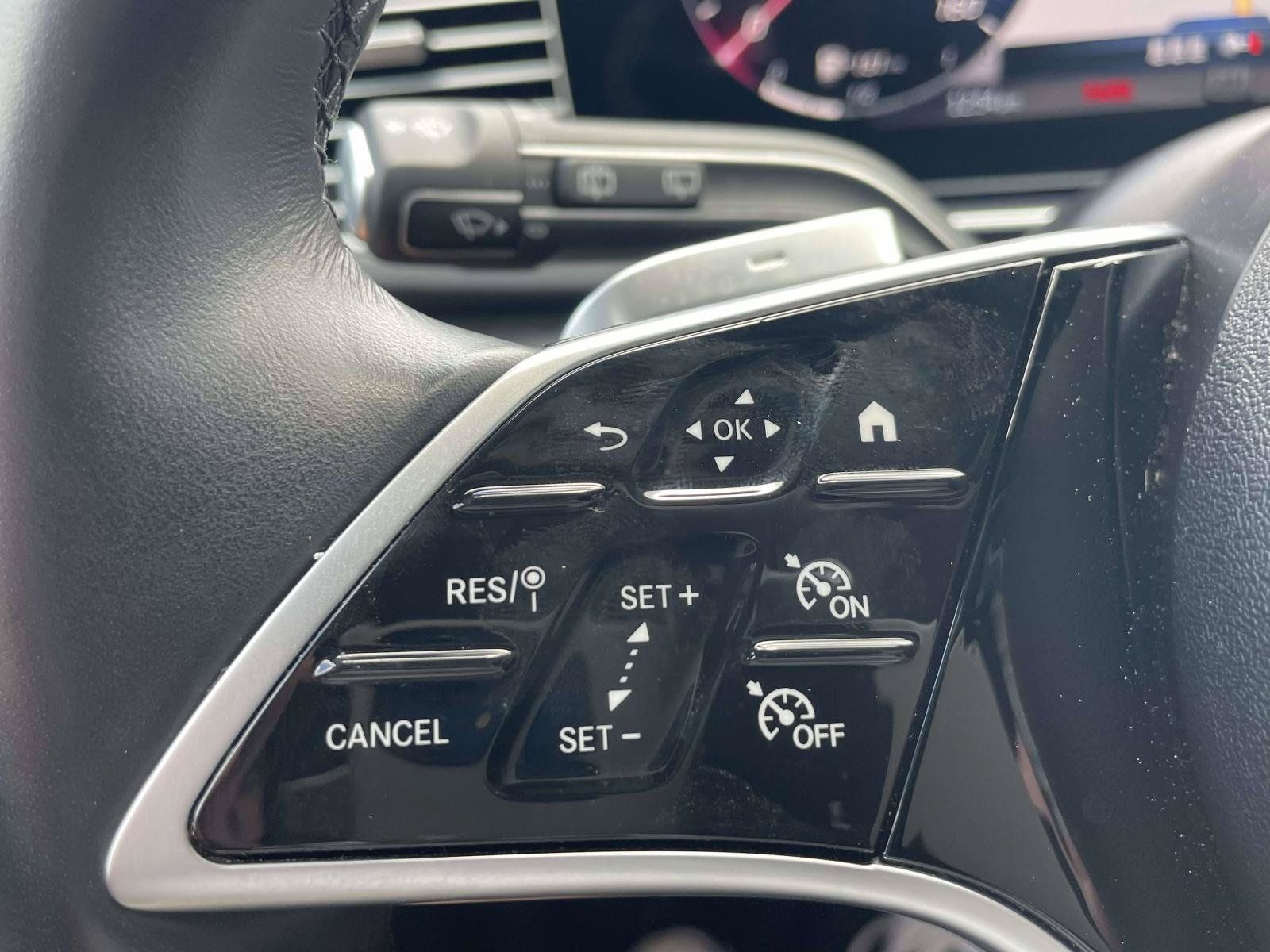 Used 2025 Mercedes-Benz GLE 350 4MATIC image 22