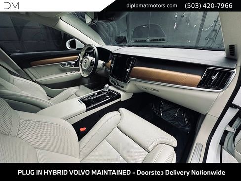 Used 2019 Volvo S90 T8 Inscription w/ Advanced Package AWD/4WD image 19
