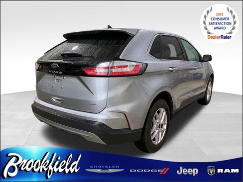Used 2024 Ford Edge SEL image 8