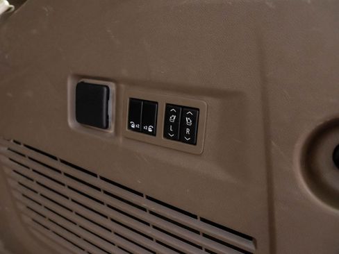 Used 2021 GMC Yukon Denali image 38