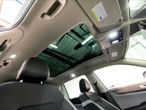 New 2026 Volkswagen Atlas Peak Edition image 30