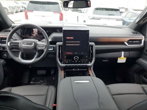 New 2026 GMC Yukon XL Denali w/ Sun & Power Step Package image 12