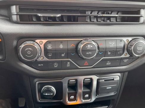 New 2026 Jeep Wrangler Sport AWD/4WD image 19