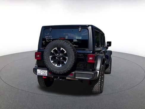 Used 2025 Jeep Wrangler Unlimited Rubicon AWD/4WD image 12