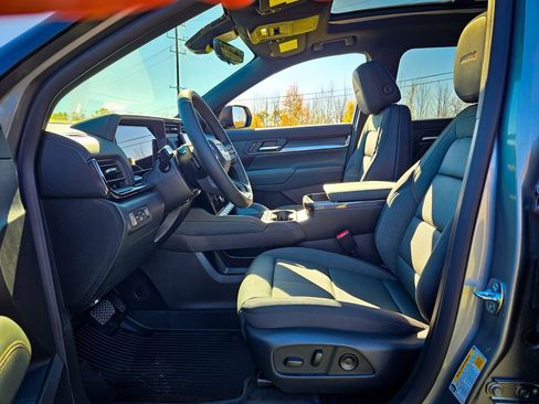 New 2026 GMC Terrain AT4 w/ Convenience Package III image 14