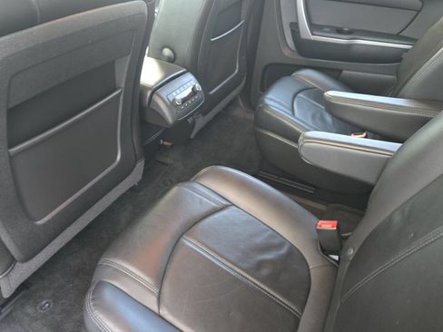 Used 2012 GMC Acadia SLT AWD/4WD image 12
