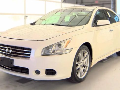 Used 2010 Nissan Maxima 3.5 S FWD image 1