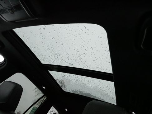 Certified 2025 Cadillac XT6 Premium Luxury image 38